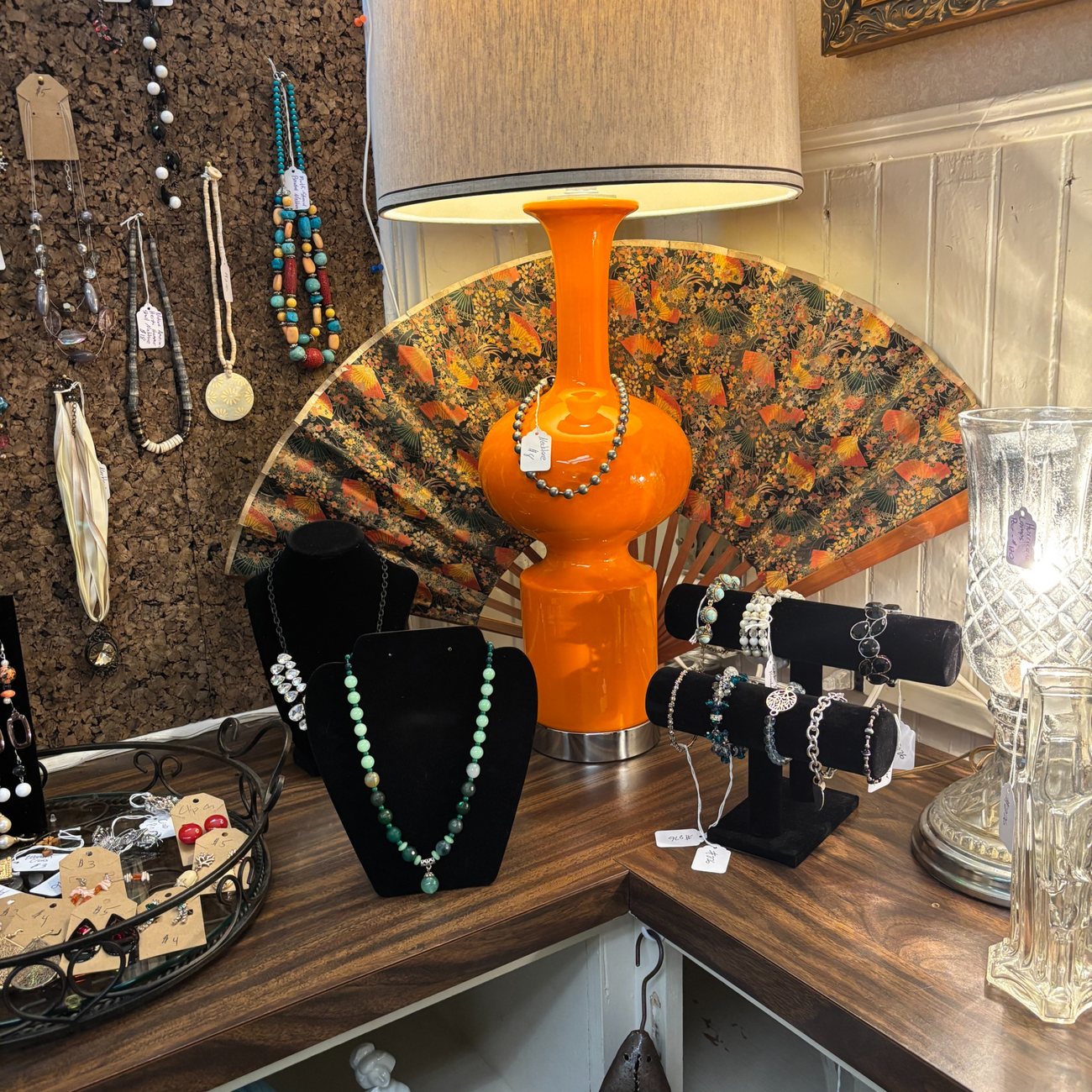 Jewelry and accessories display
